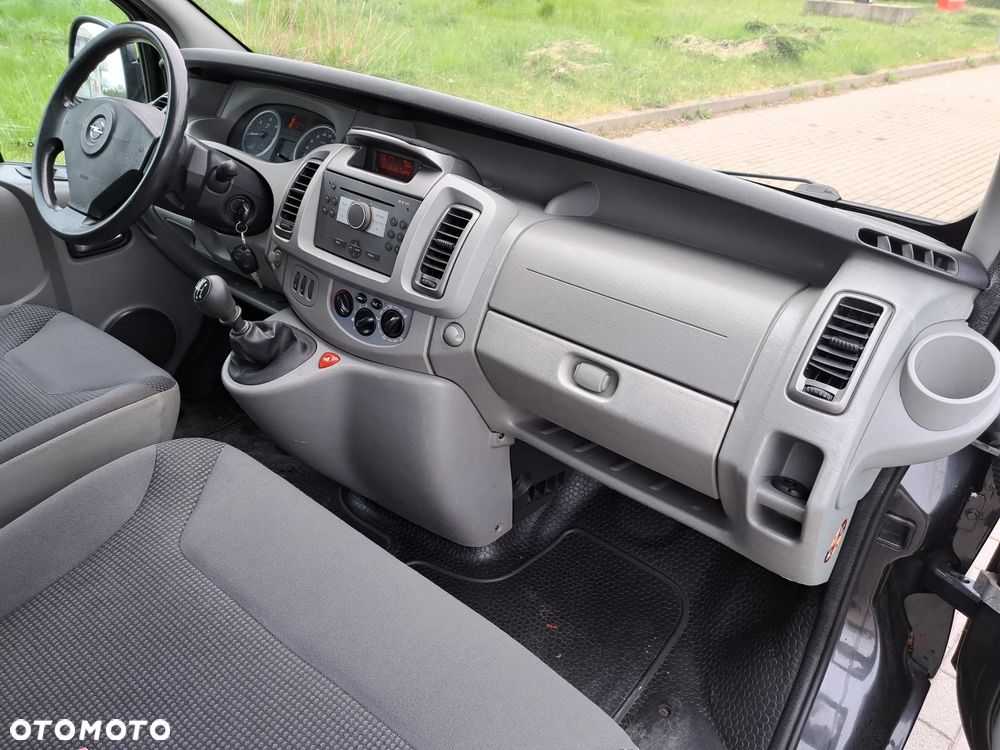 Opel Vivaro - 13