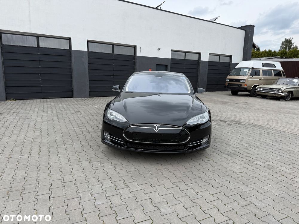 Tesla Model S 2014 photo 2