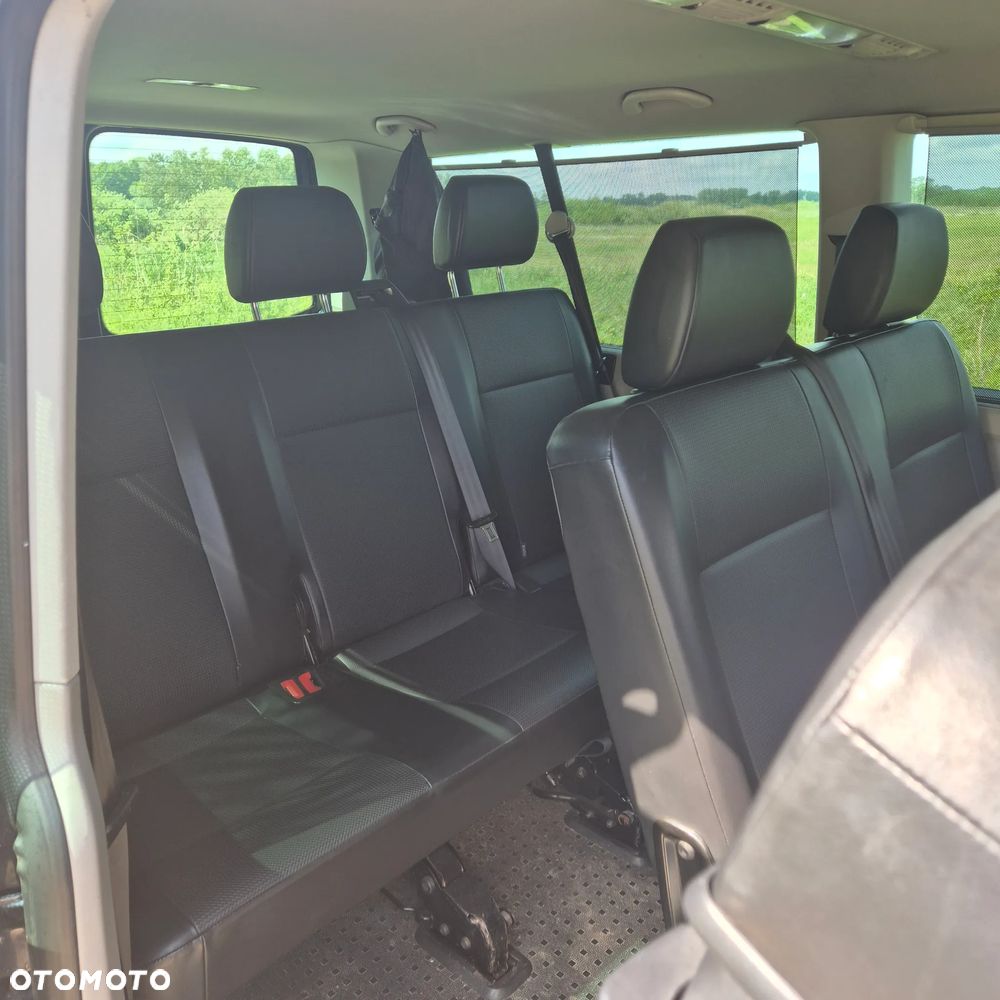 Volkswagen Caravelle 2.0 TDI L2 Trendline 4Motion DSG - 10