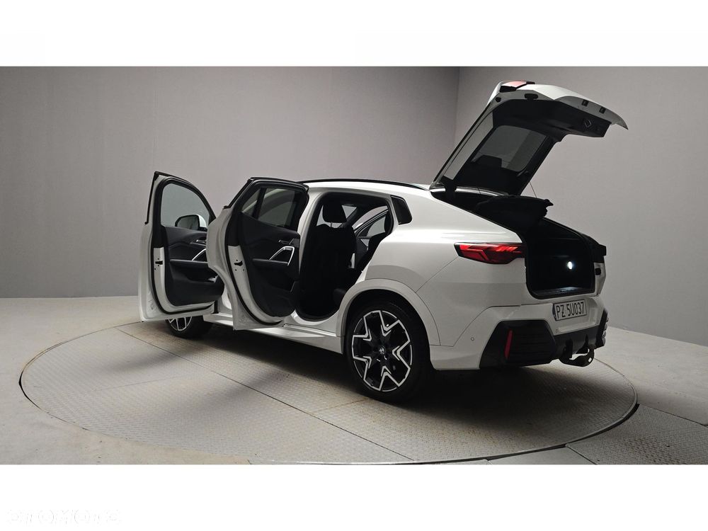 BMW X2 - 11