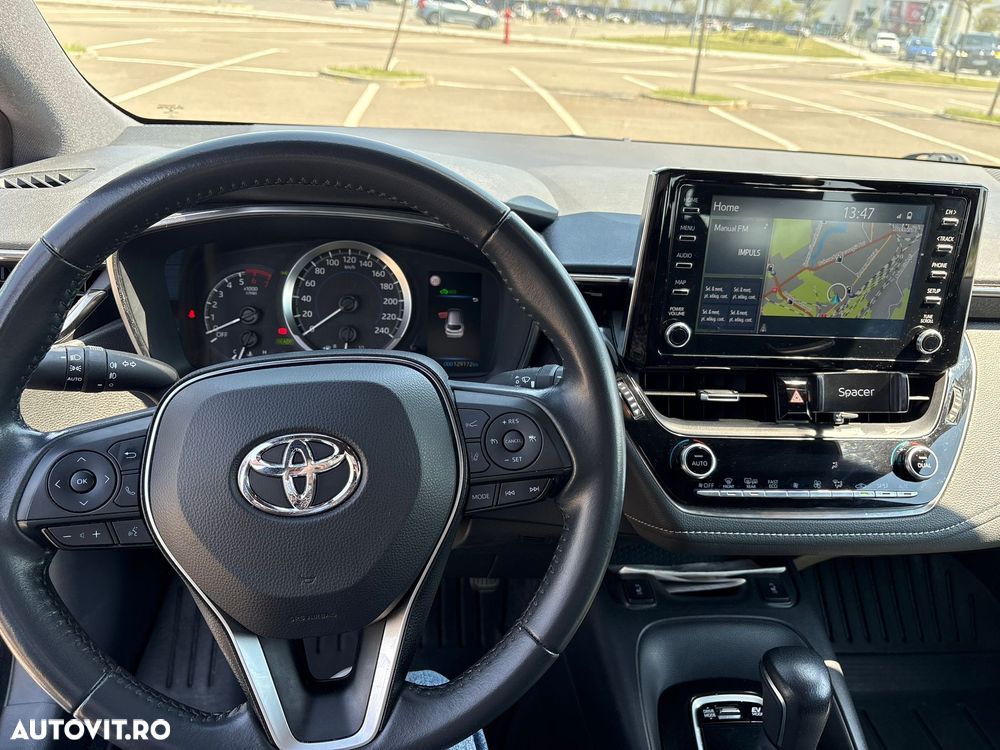 Toyota Corolla 1.8 HEV Business - 4