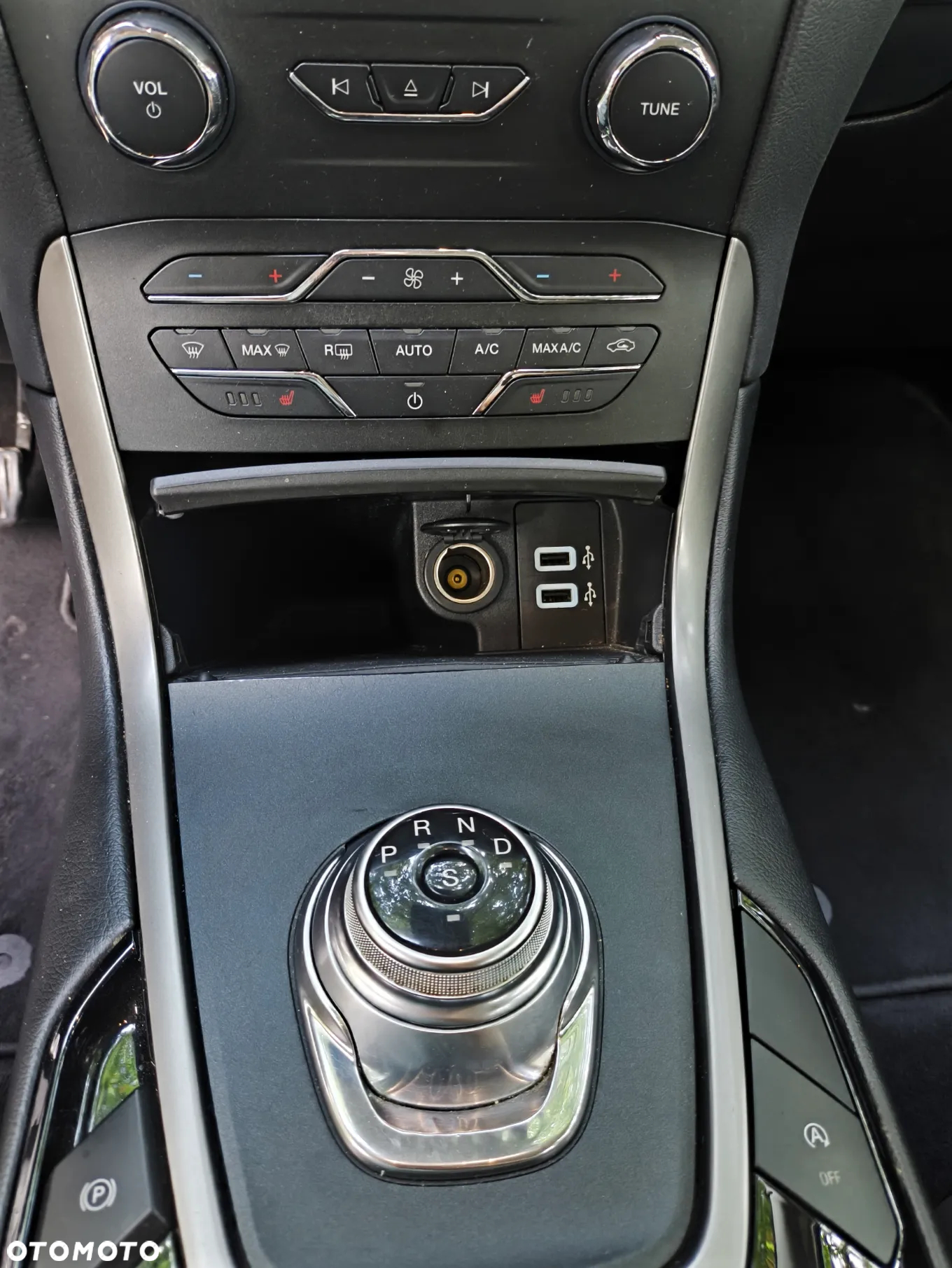 Ford S-Max 2.0 TDCi Trend PowerShift - 24