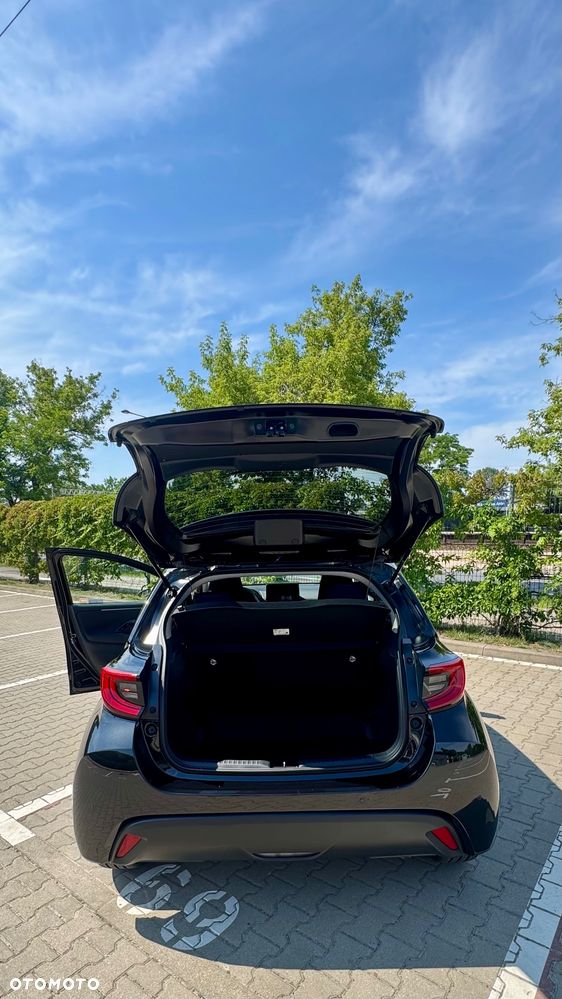 Toyota Yaris - 10