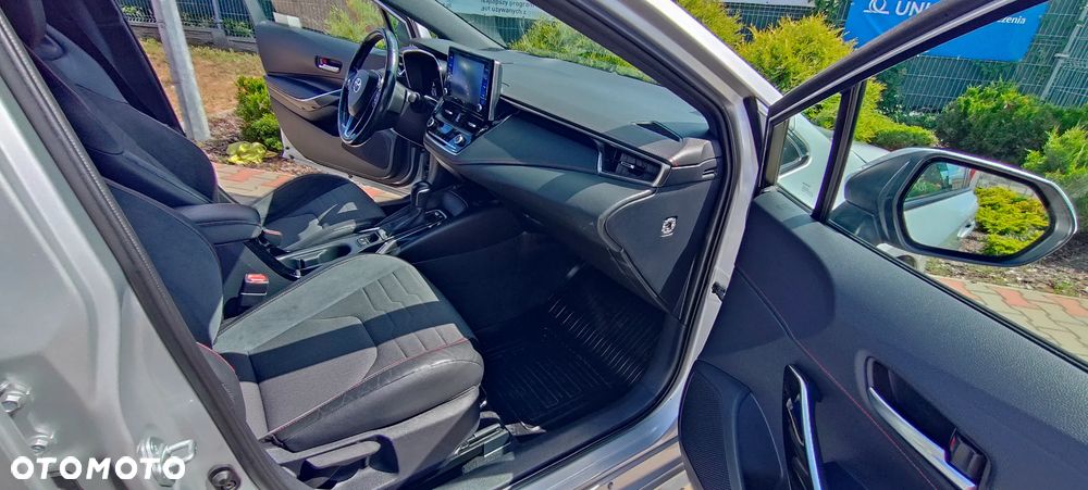 Toyota Corolla 1.8 Hybrid Executive - 24