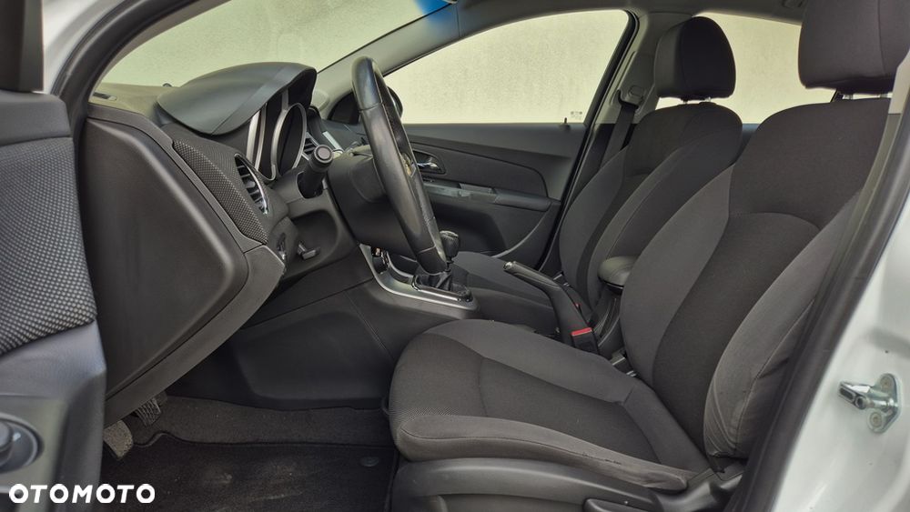 Chevrolet Cruze 1.6 LT+ - 15