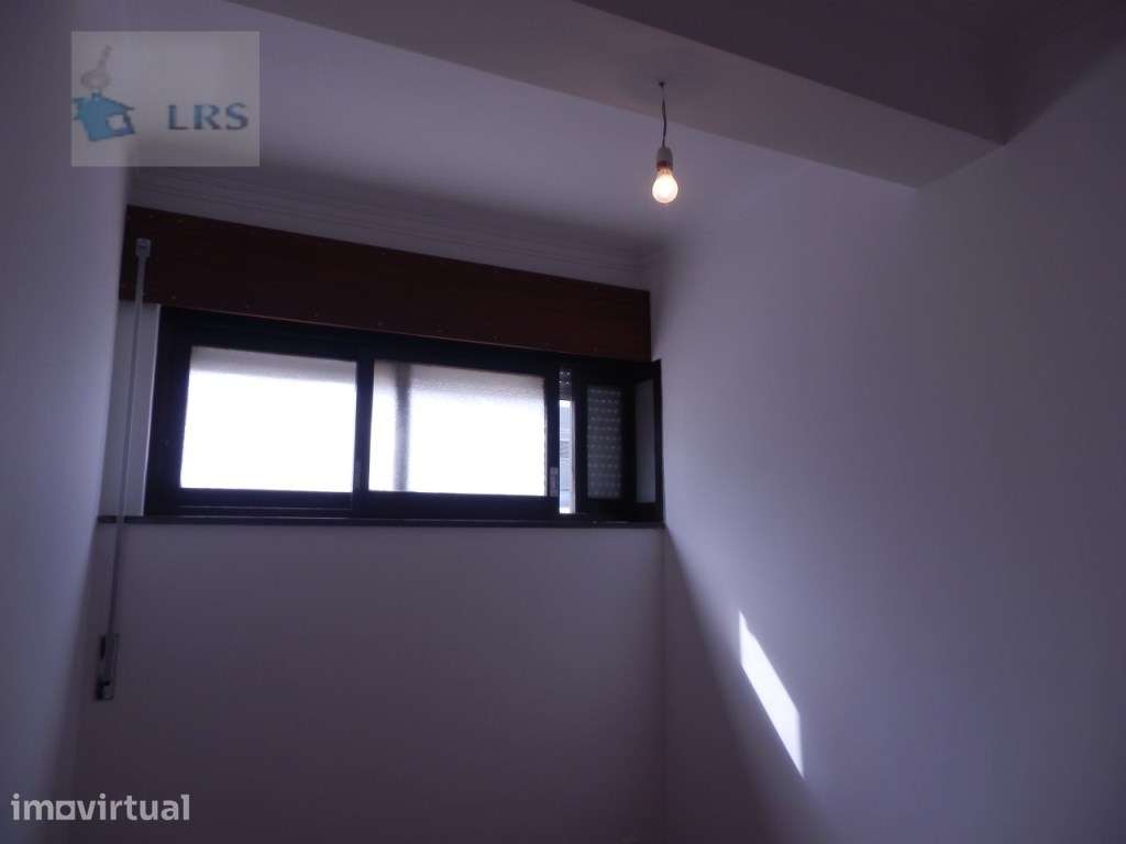 S. João Estoril, O apartamento T1 na quinta da carreira, localizado... - Grande imagem: 4/15