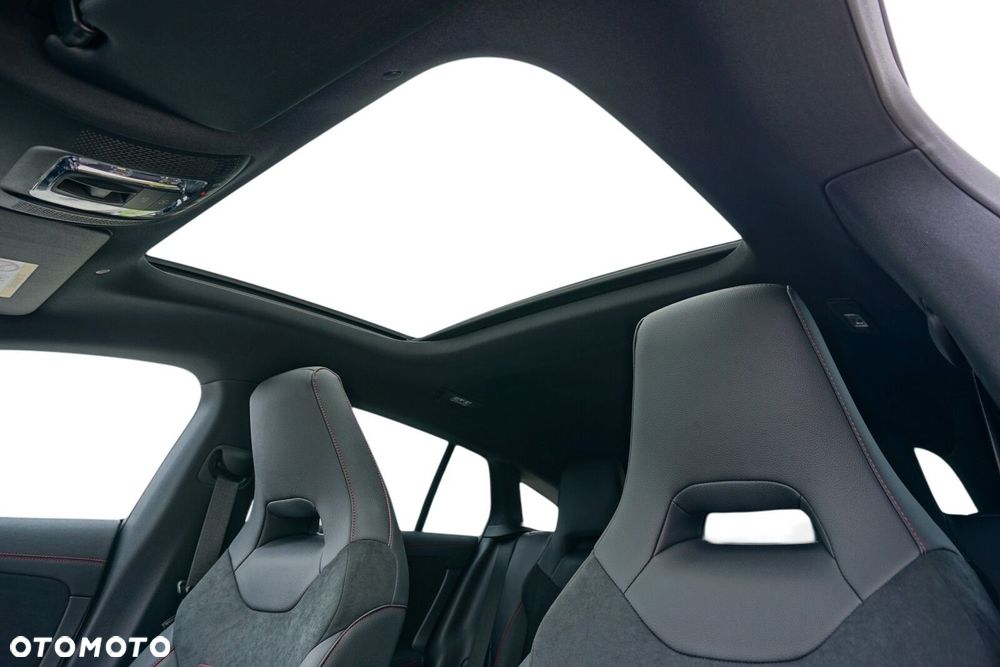 Mercedes-Benz CLA 200 AMG Line 7G-DCT - 11