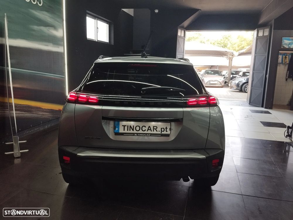 Peugeot 2008 1.2 PureTech Allure — fotografia 5