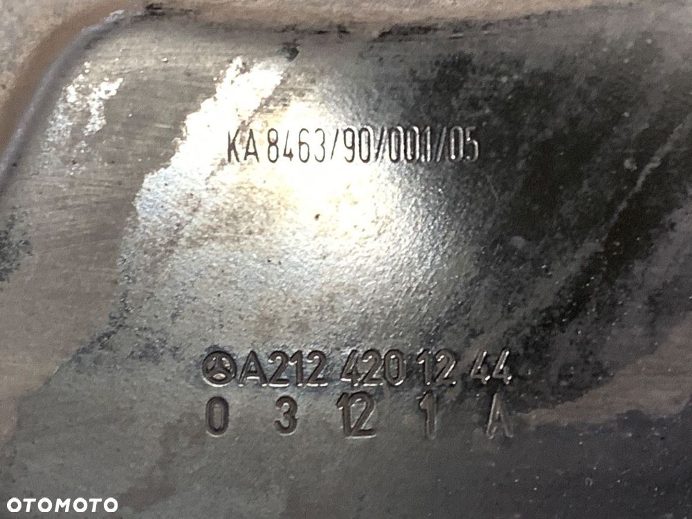 ZWROTNICA PRAWY PRZÓD  MERCEDES-BENZ KLASA E T-Model (S212) 2009 - 2016 E 200 CDI / BlueTEC - 4