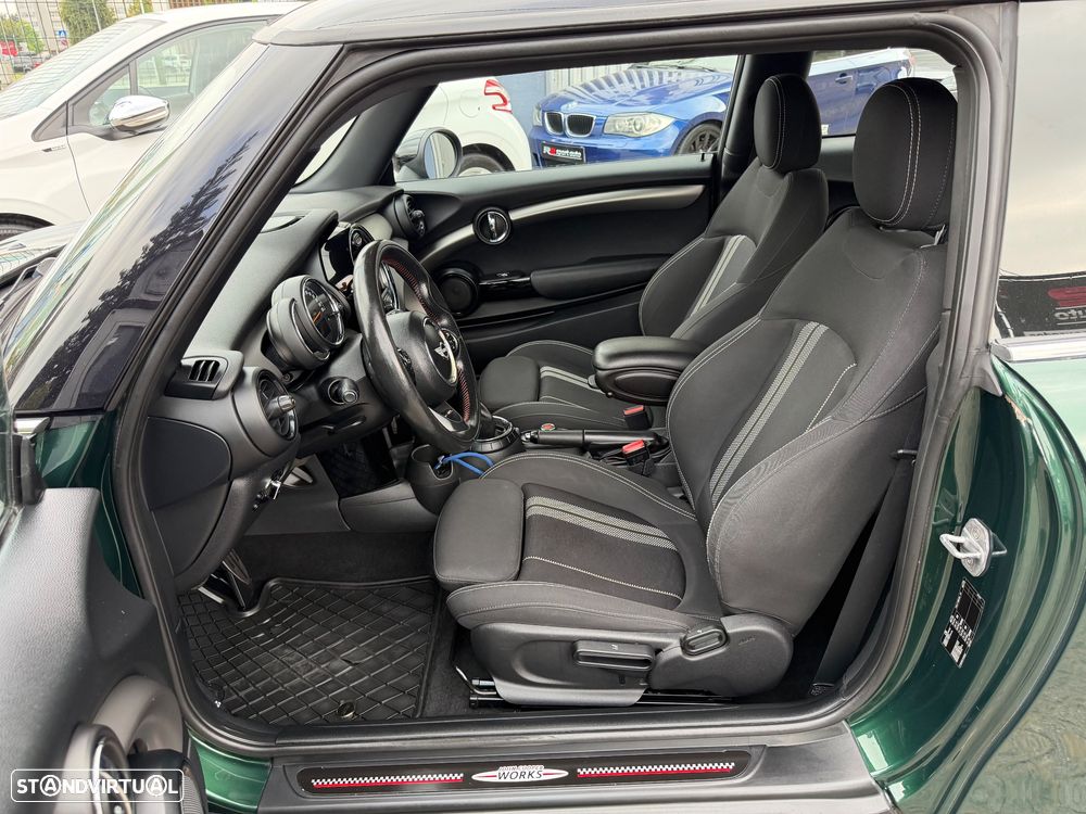 MINI 3 Portas Cooper D Auto - 16