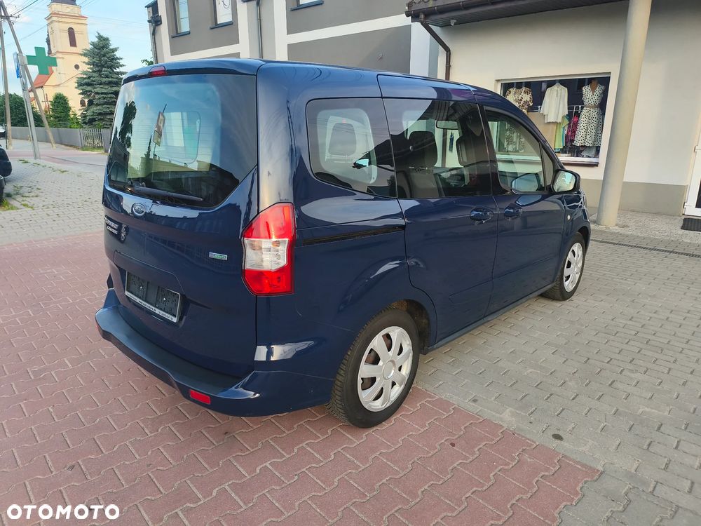 Ford Tourneo Courier 1.0 EcoBoost Titanium - 9