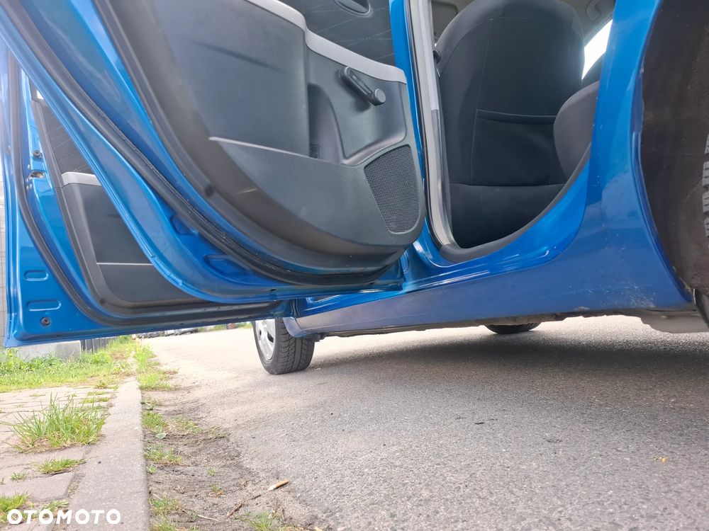 Toyota Yaris 1.3 VVT-i Travel - 16
