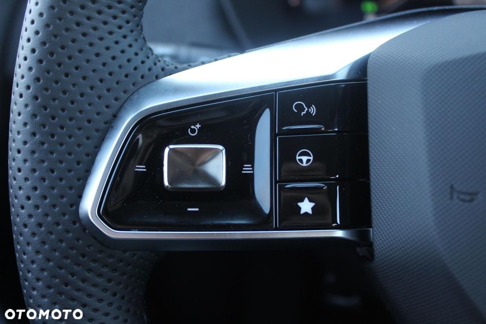 MG ZS 1.5 HEV+ Standard - 11