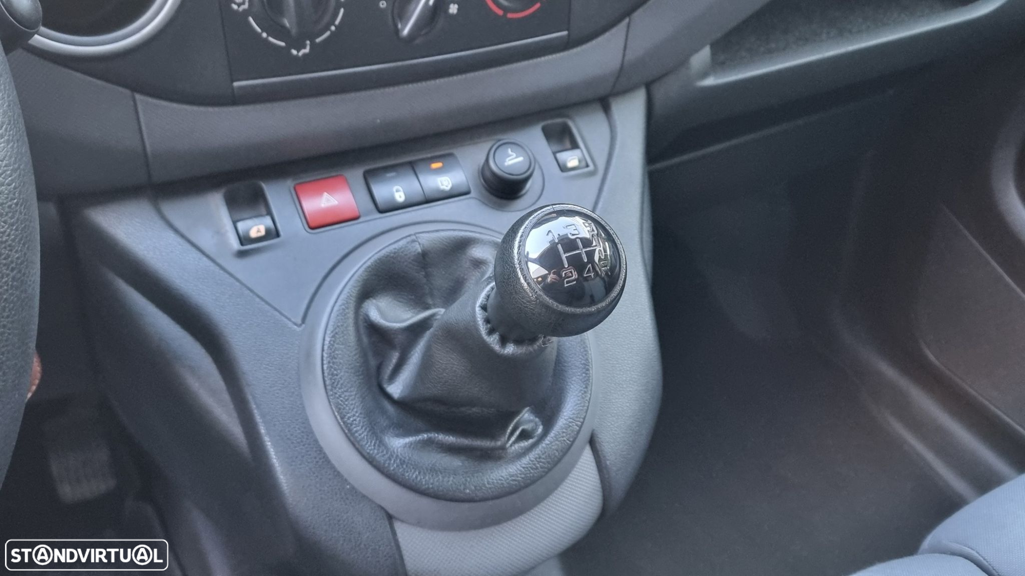 Citroën Berlingo 1.6 BlueHDi L2 Club 3L - 14