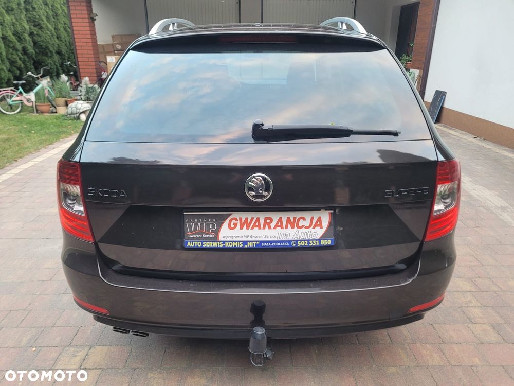 Skoda Superb 2.0 TDI DSG Elegance - 11