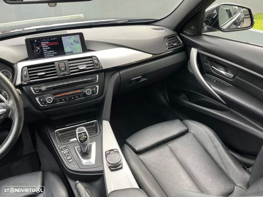 BMW 335 d Touring xDrive Pack M - 40