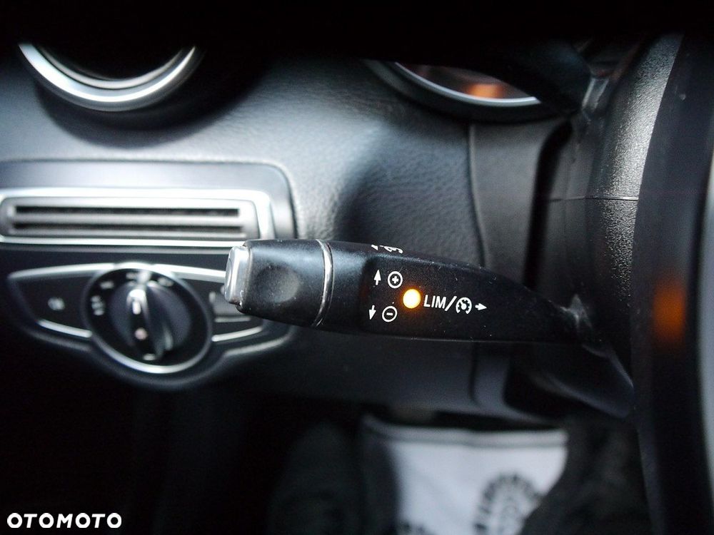 Mercedes-Benz Klasa C - 30