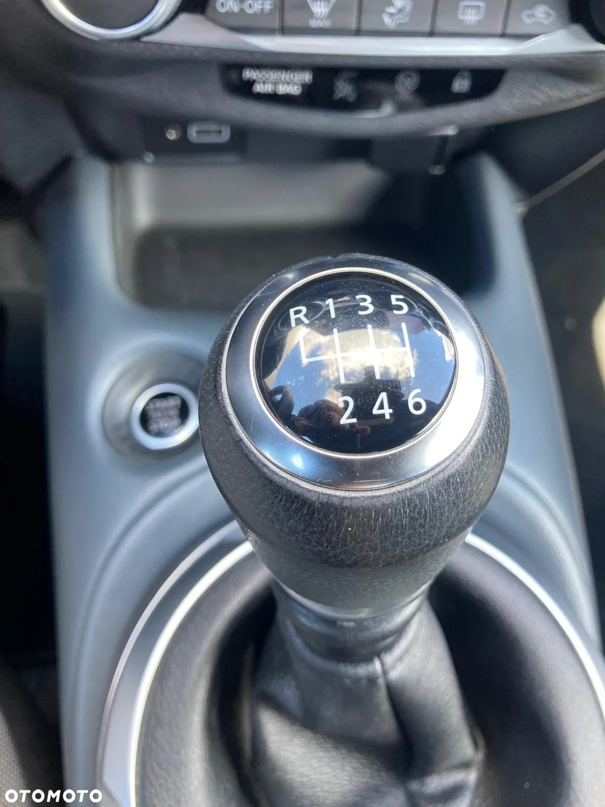 Nissan Juke 1.0 DIG-T N-Connecta - 26