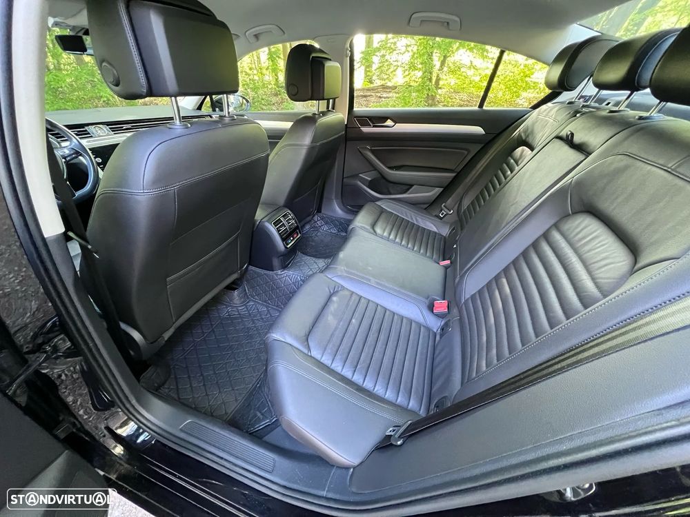 VW Passat 1.6 TDI Confortline - 16