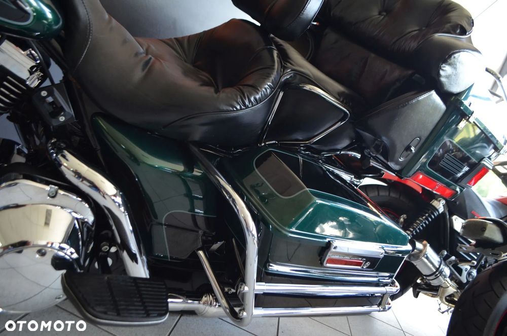 Harley-Davidson FLHT Electra Glide Standard - 30