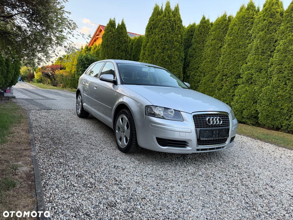 Audi A3 Sportback - 2