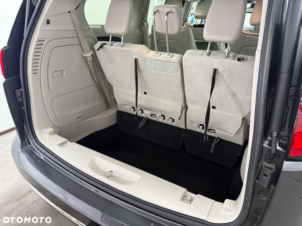 Chrysler Pacifica - 28