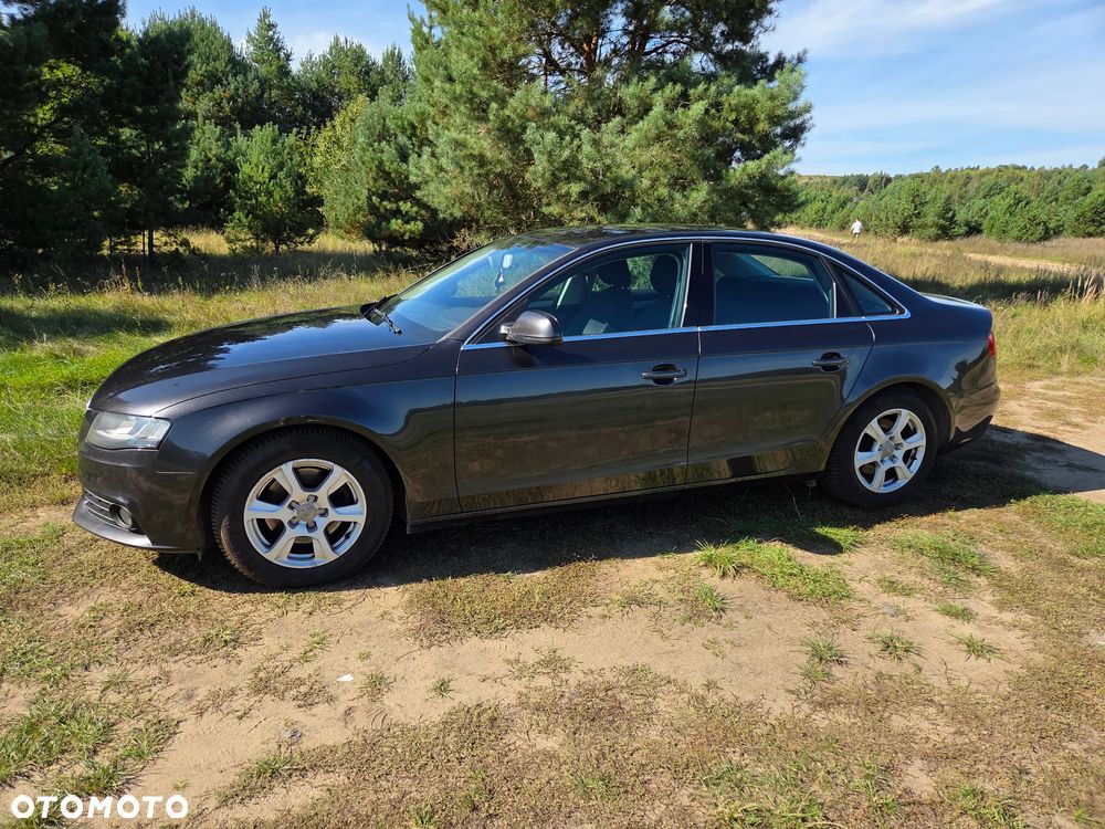 Audi A4 Limousine - 6