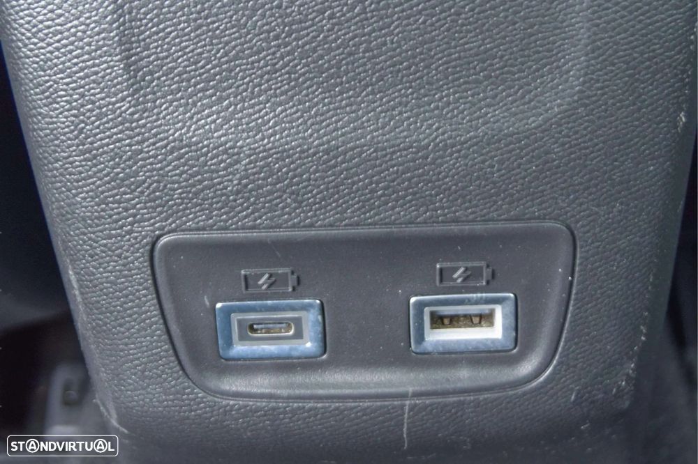 Peugeot 2008 1.2 Hybrid Allure e-DCS6 - 26