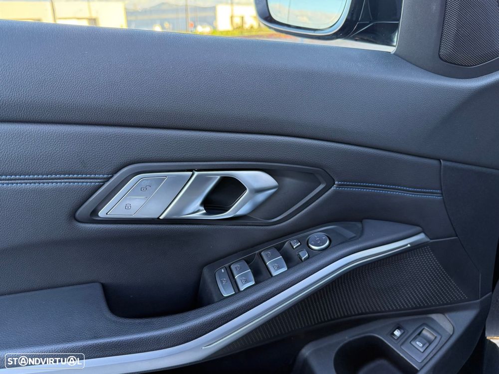 BMW 320 e Touring Pack M Auto - 12