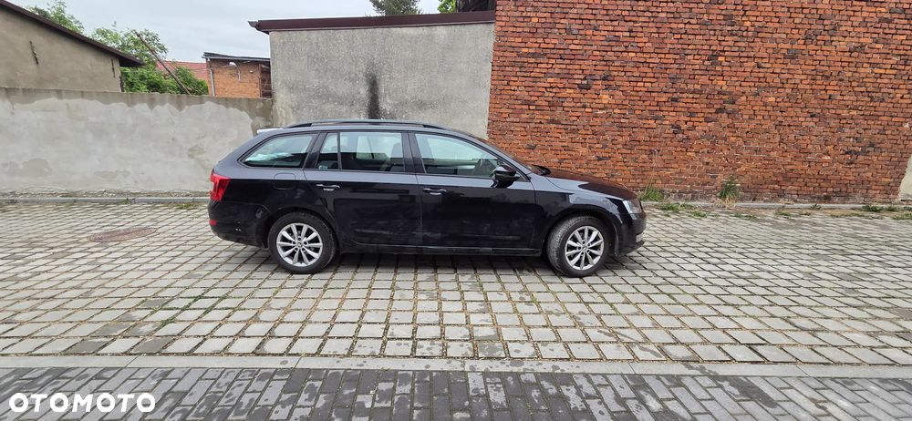 Skoda Octavia 1.6 TDI Elegance DSG - 3