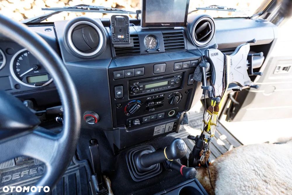 Land Rover Defender 2.2 TD4 SE - 5