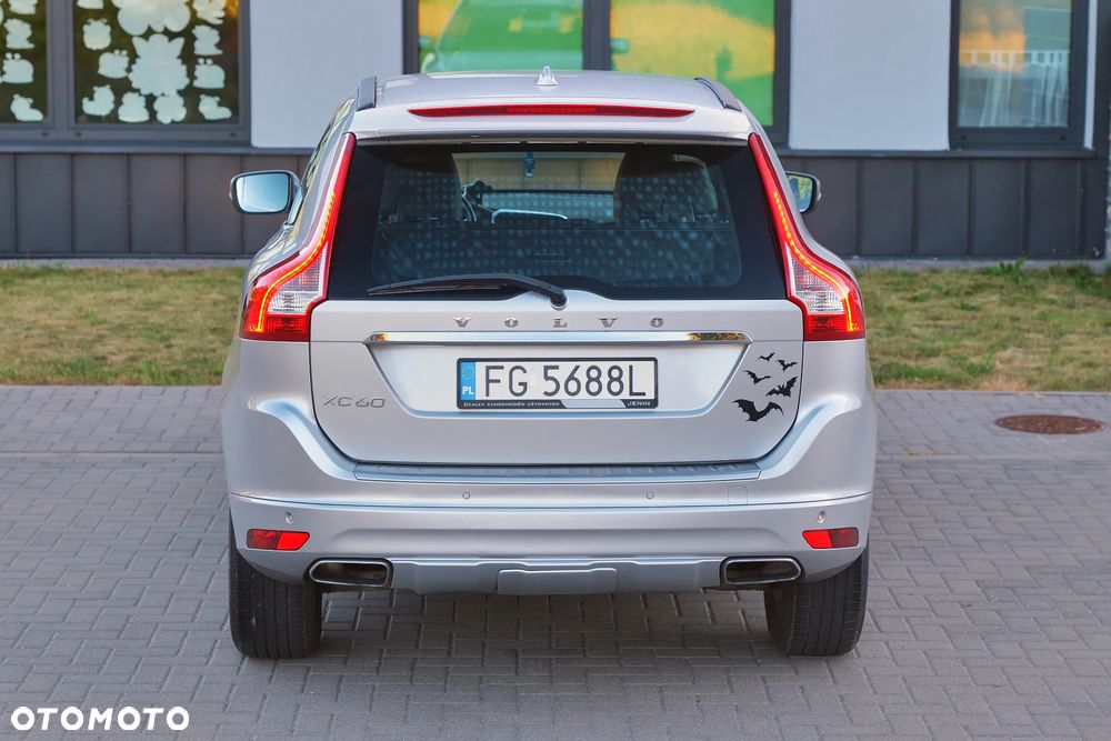 Volvo XC 60 D4 Momentum - 3