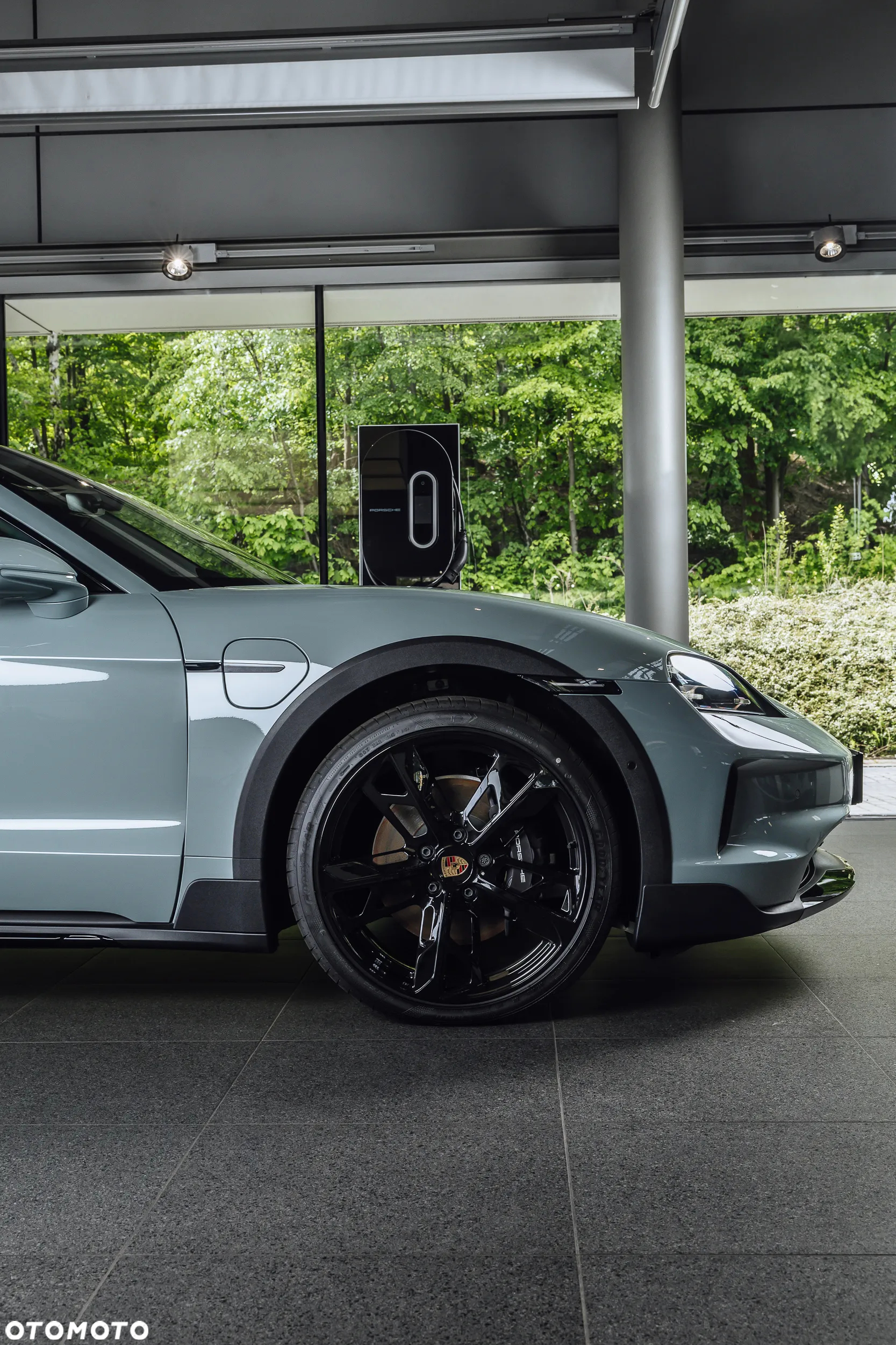 Porsche Taycan - 5