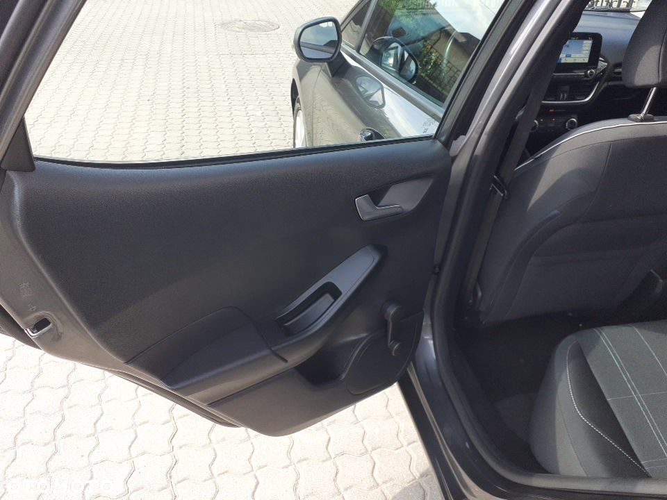 Ford Fiesta 1.1 S&S COOL&CONNECT - 17