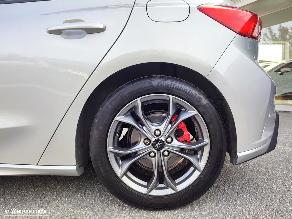 Ford Focus 1.0 EcoBoost ST-Line - 33