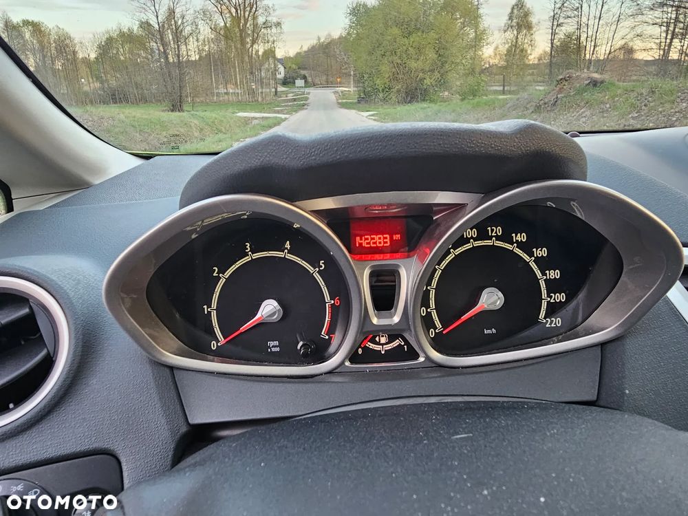 Ford Fiesta 1.6 Ti-VCT Sport - 13