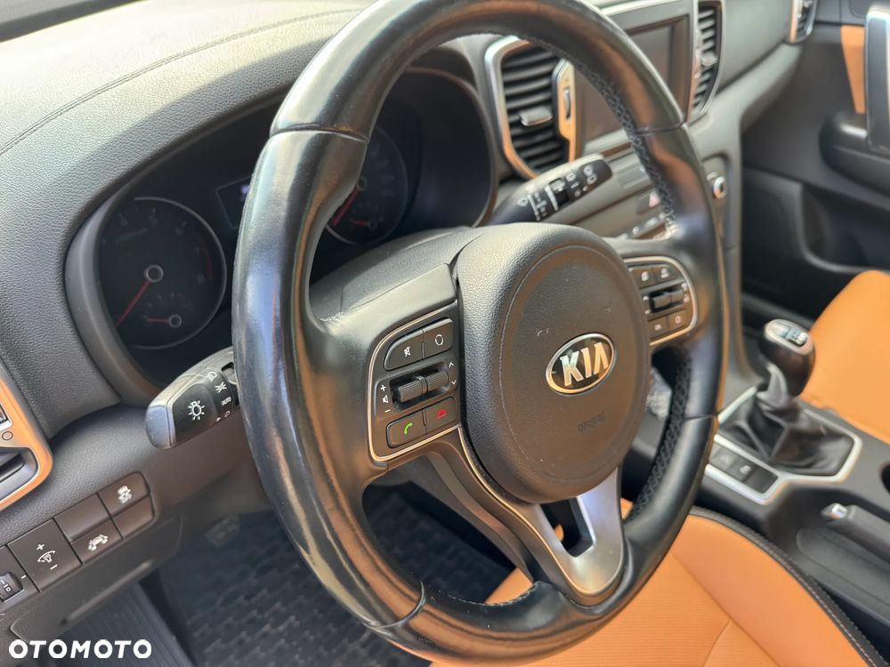 Kia Sportage 1.6 GDI 2WD DREAM-TEAM EDITION - 12