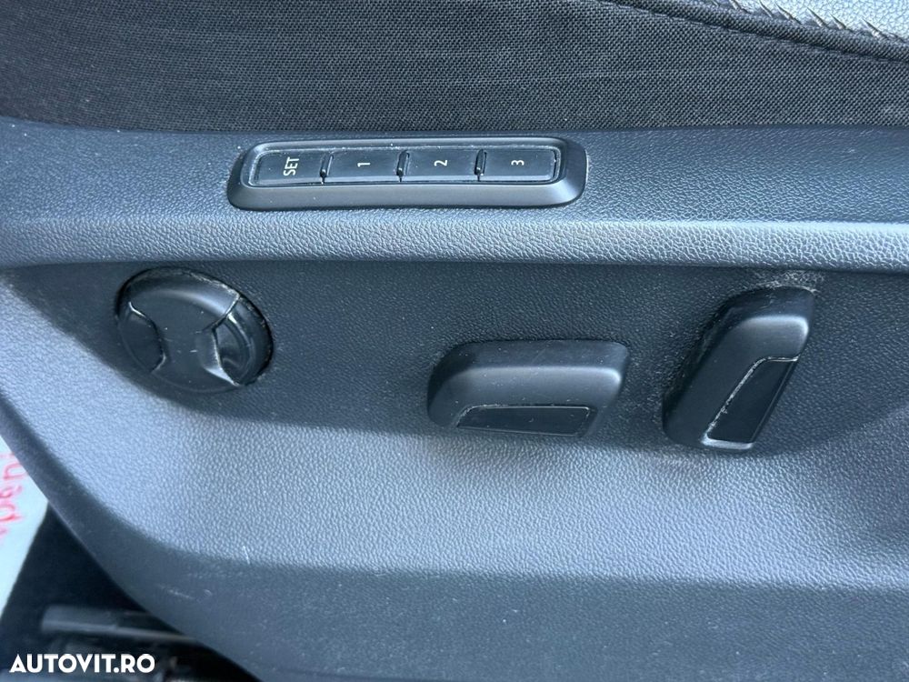 Volkswagen Tiguan - 15