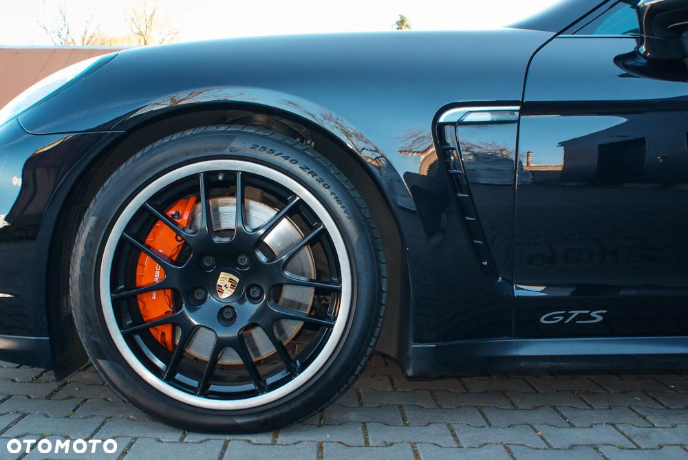 Porsche Panamera GTS - 11