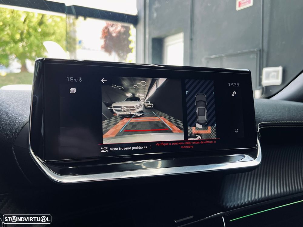 Peugeot 2008 1.2 PureTech GT Line - 21