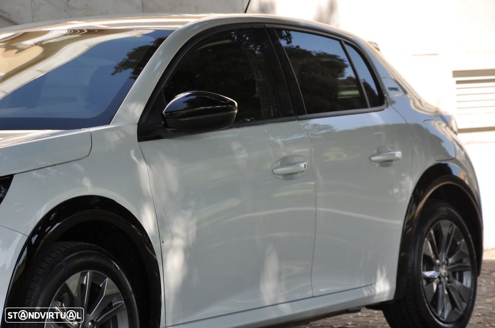 Peugeot e-208 E-Style - 14