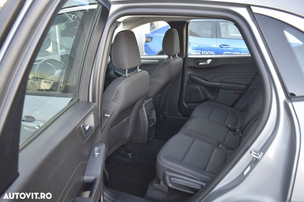 Ford Kuga - 38