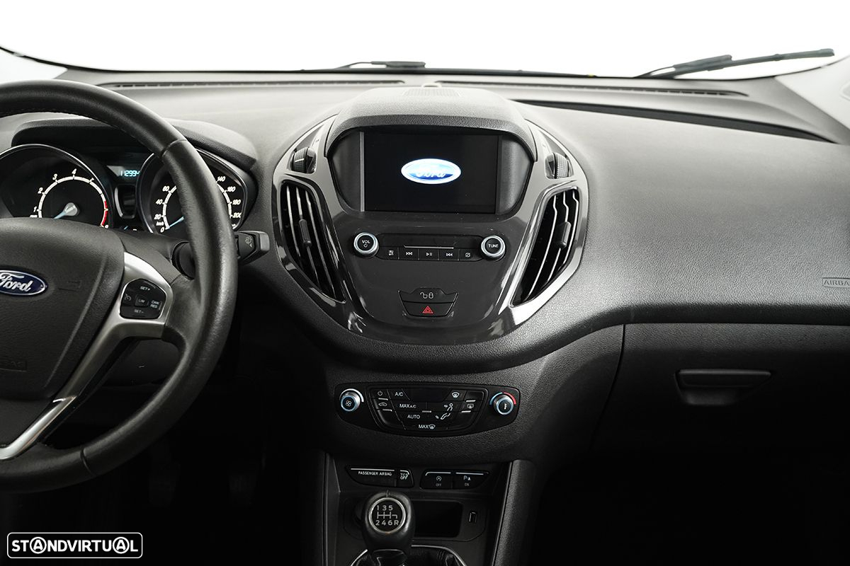 Ford Tourneo Courier 1.0 EcoBoost Titanium - 9