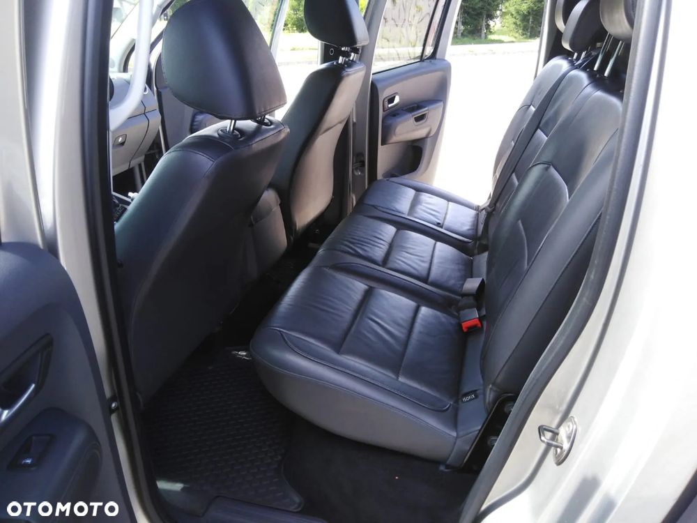 Volkswagen Amarok - 13