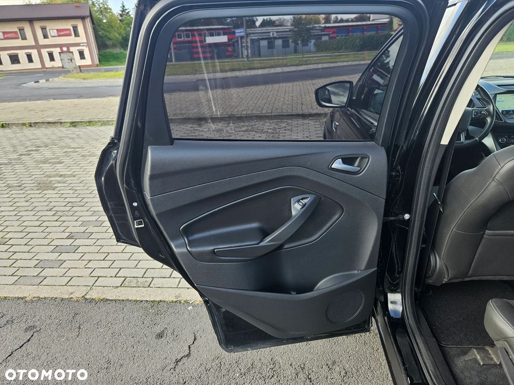 Ford Kuga - 11