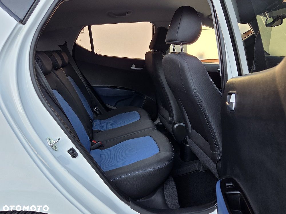Hyundai i10 1.2 YES Silver - 9
