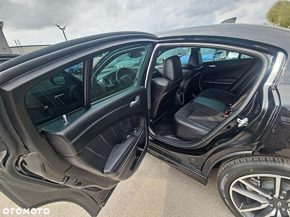 Dodge Charger 5.7 R/T - 11