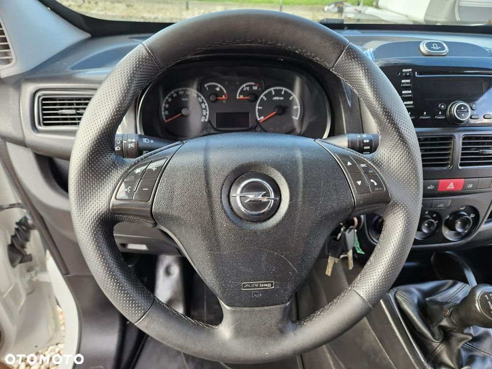 Opel Combo - 12