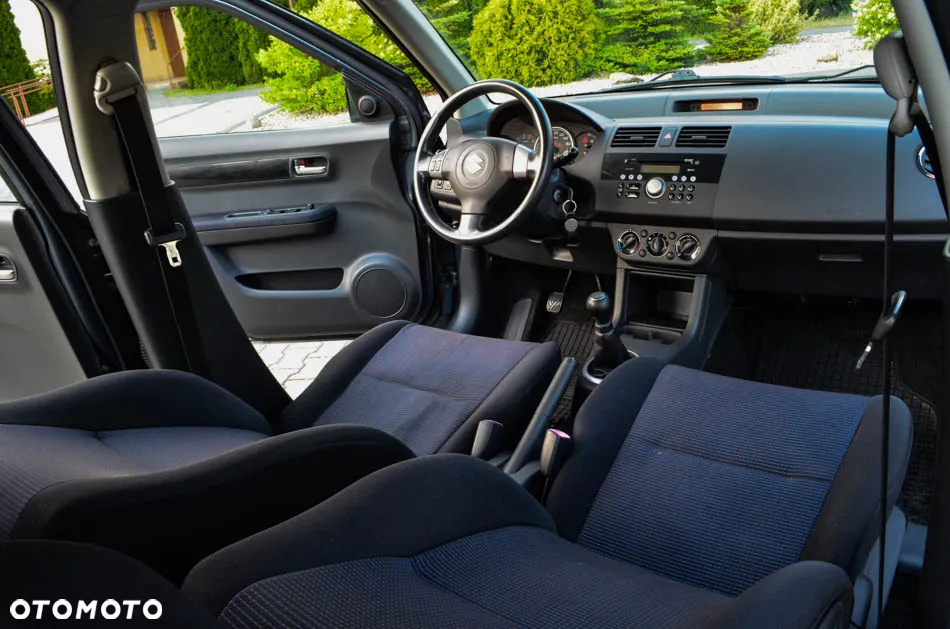 Suzuki Swift 1.3 4x4 Comfort - 34
