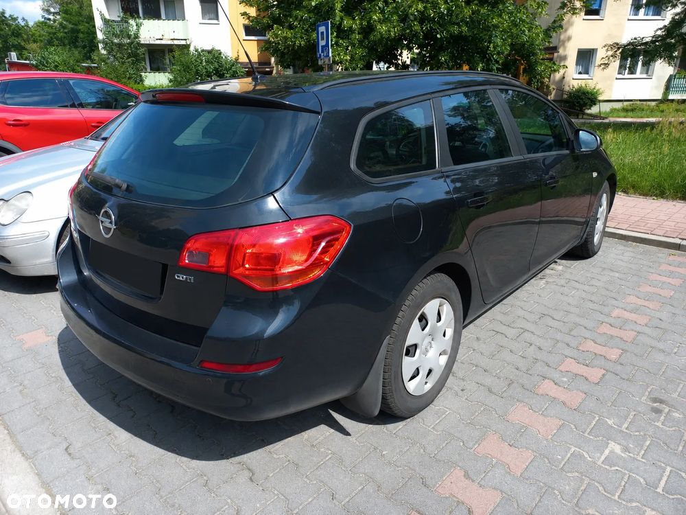 Opel Astra 1.7 CDTI Sport - 4